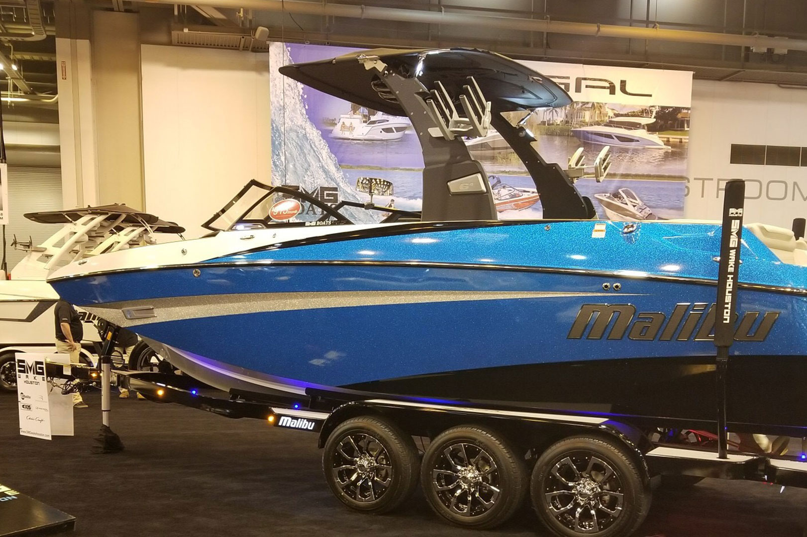 SMG Wake Shines at Houston Boat Show