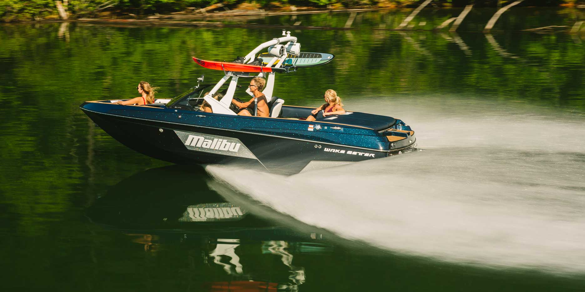 Malibu Boats 20 VTX, The Most Versatile Crossover Tow Boat