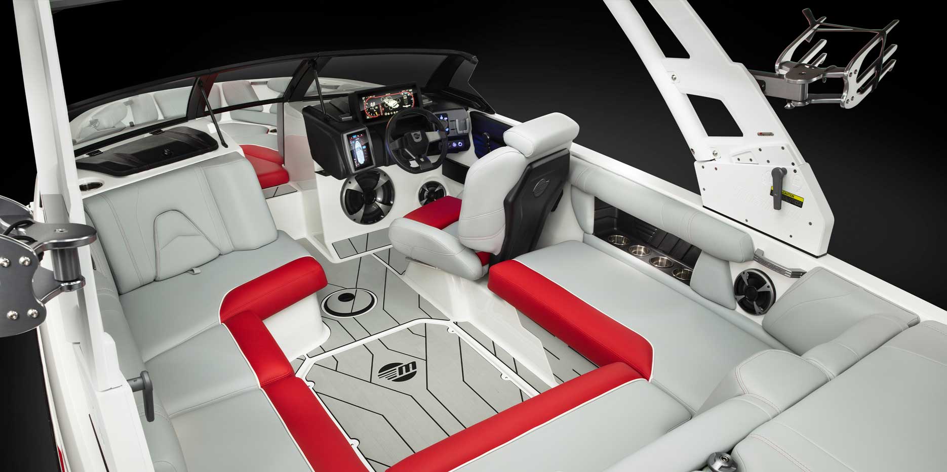 The Malibu 21 VLX seating