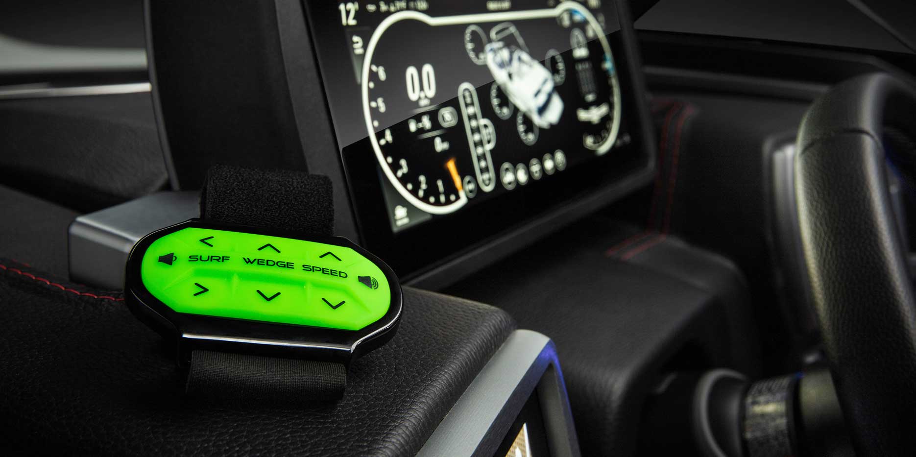 21 VLX uses the Malibu Boats Surf Band