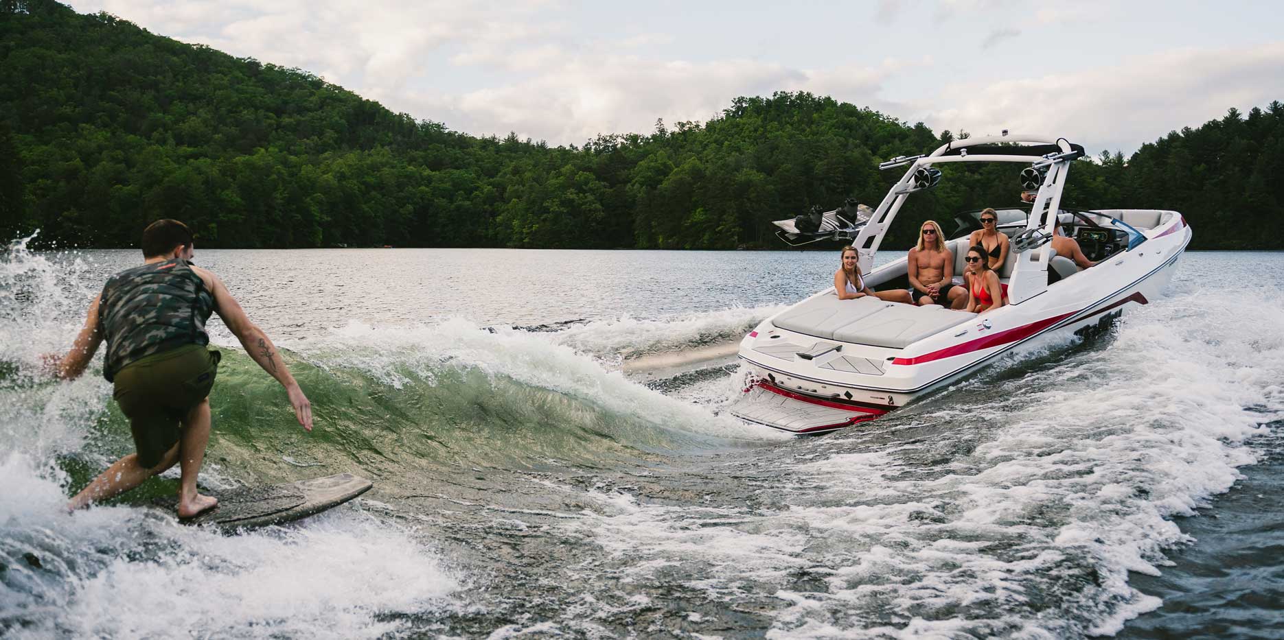 Malibu Boats 21 VLX Wakesurf boat