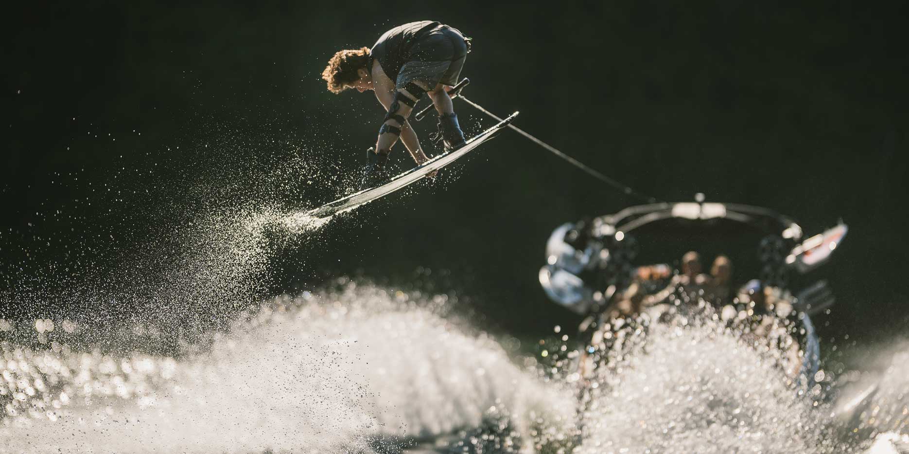 Wakeboarding Mute 360 behind the 25 LSV
