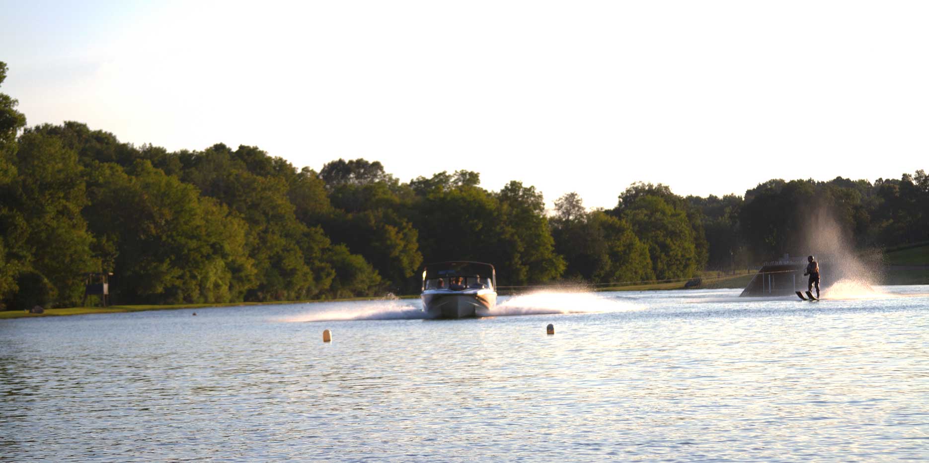 Malibu Boats TXi Response Closed Bow Slalom Boat