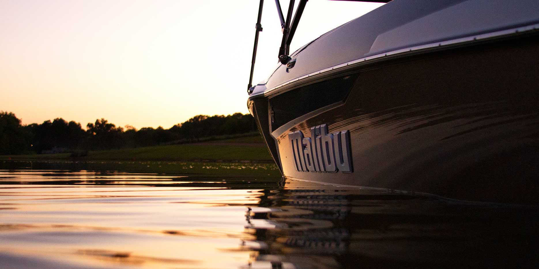 Malibu Boats TXi Response Open Bow Slalom Boat