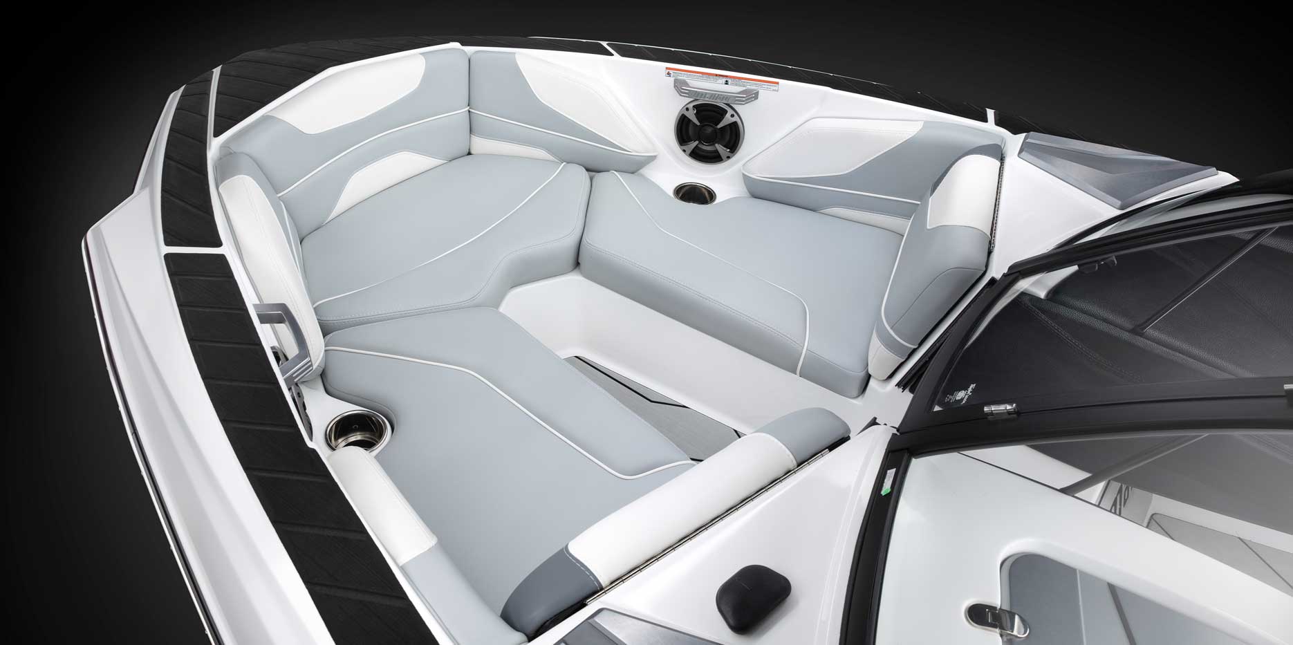 Malibu Boats TXi Response Open Bow Slalom Boat