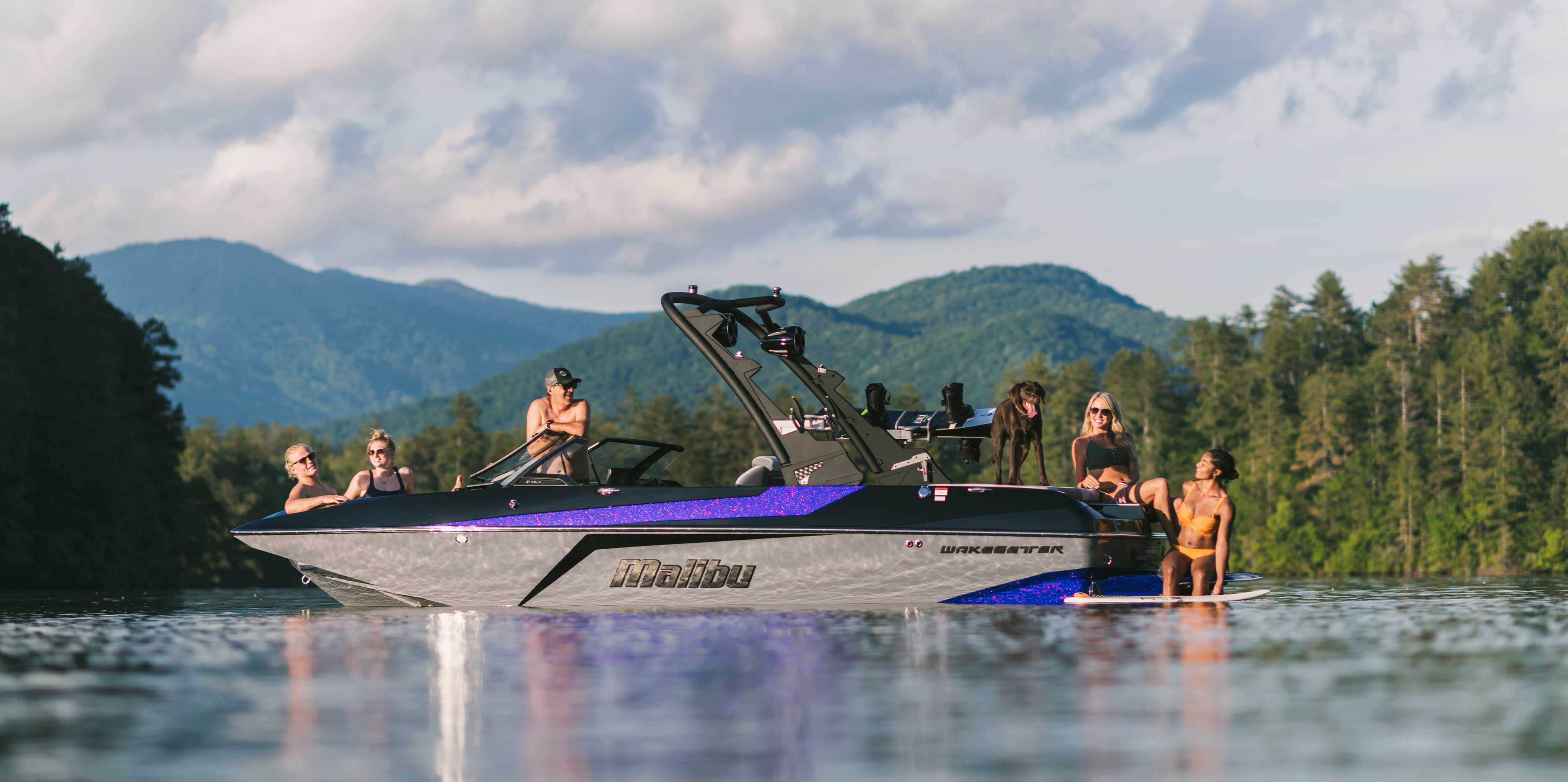 2021 Malibu Wakesetter 21 MLX Exterior