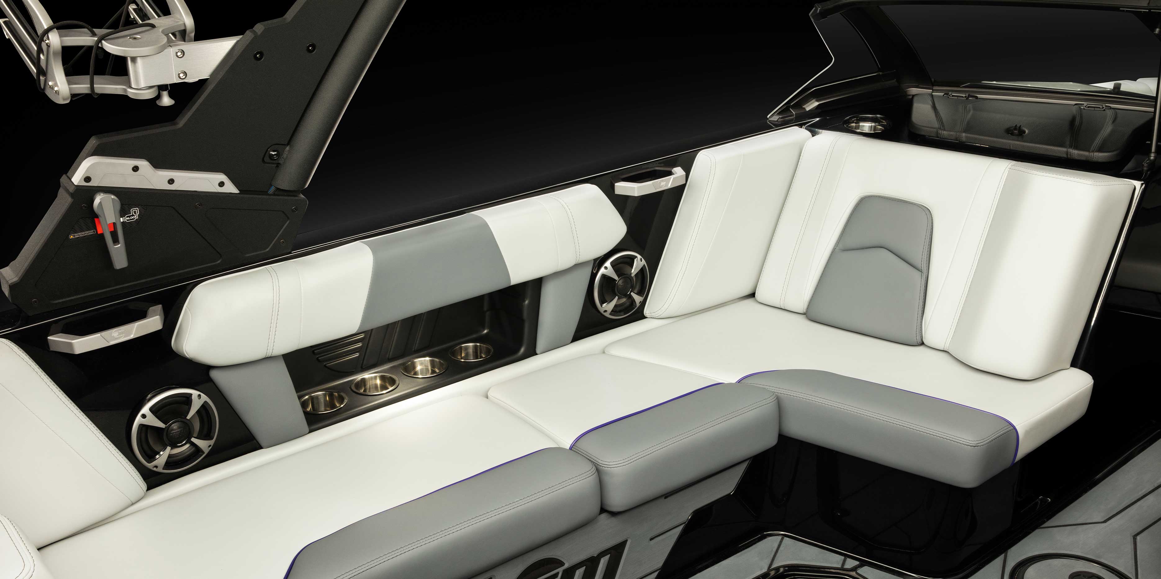 2021 Malibu Wakesetter 21 MLX Interior
