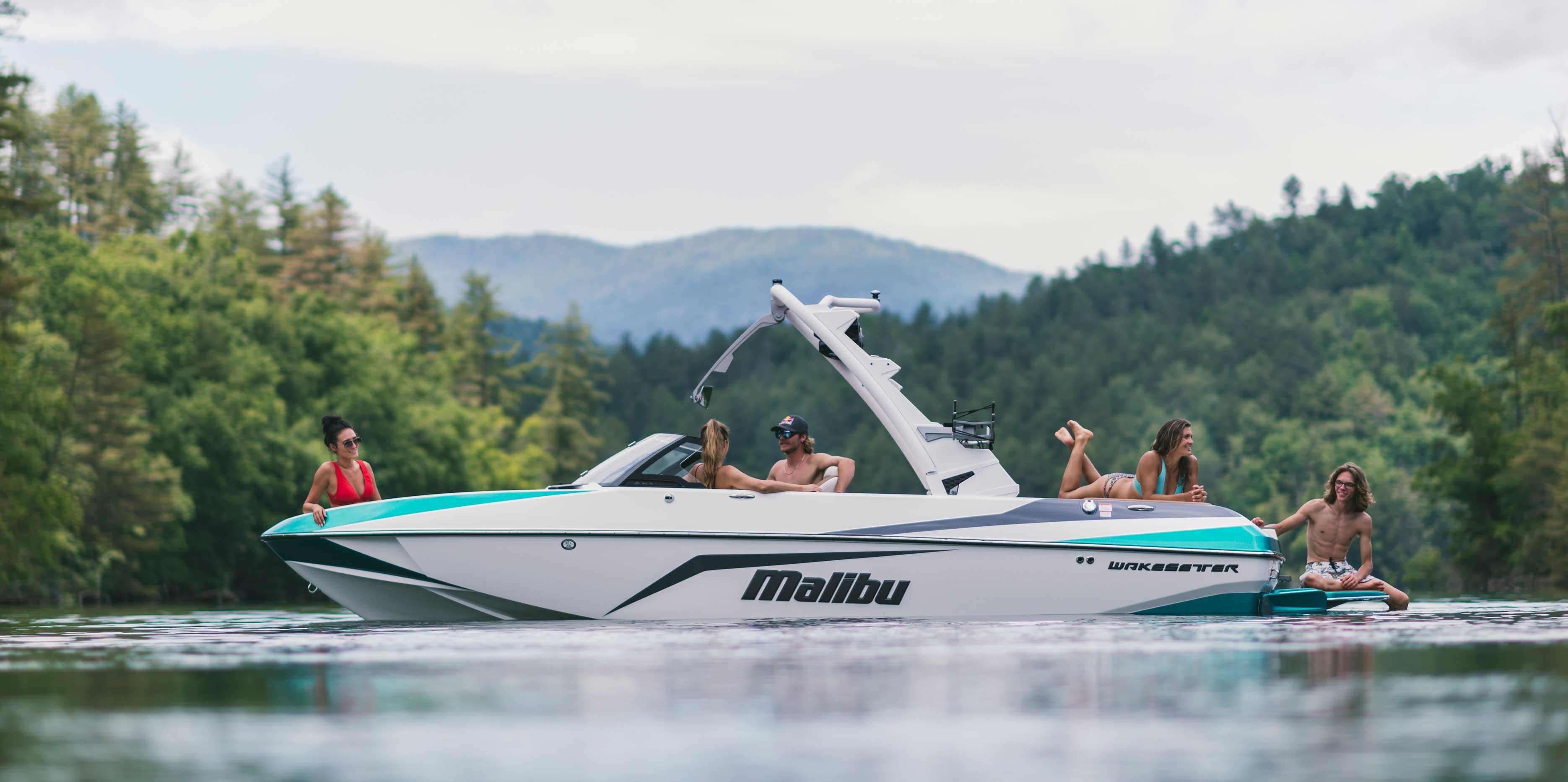 2021 Malibu Boats Wakesetter 21 VLX boat