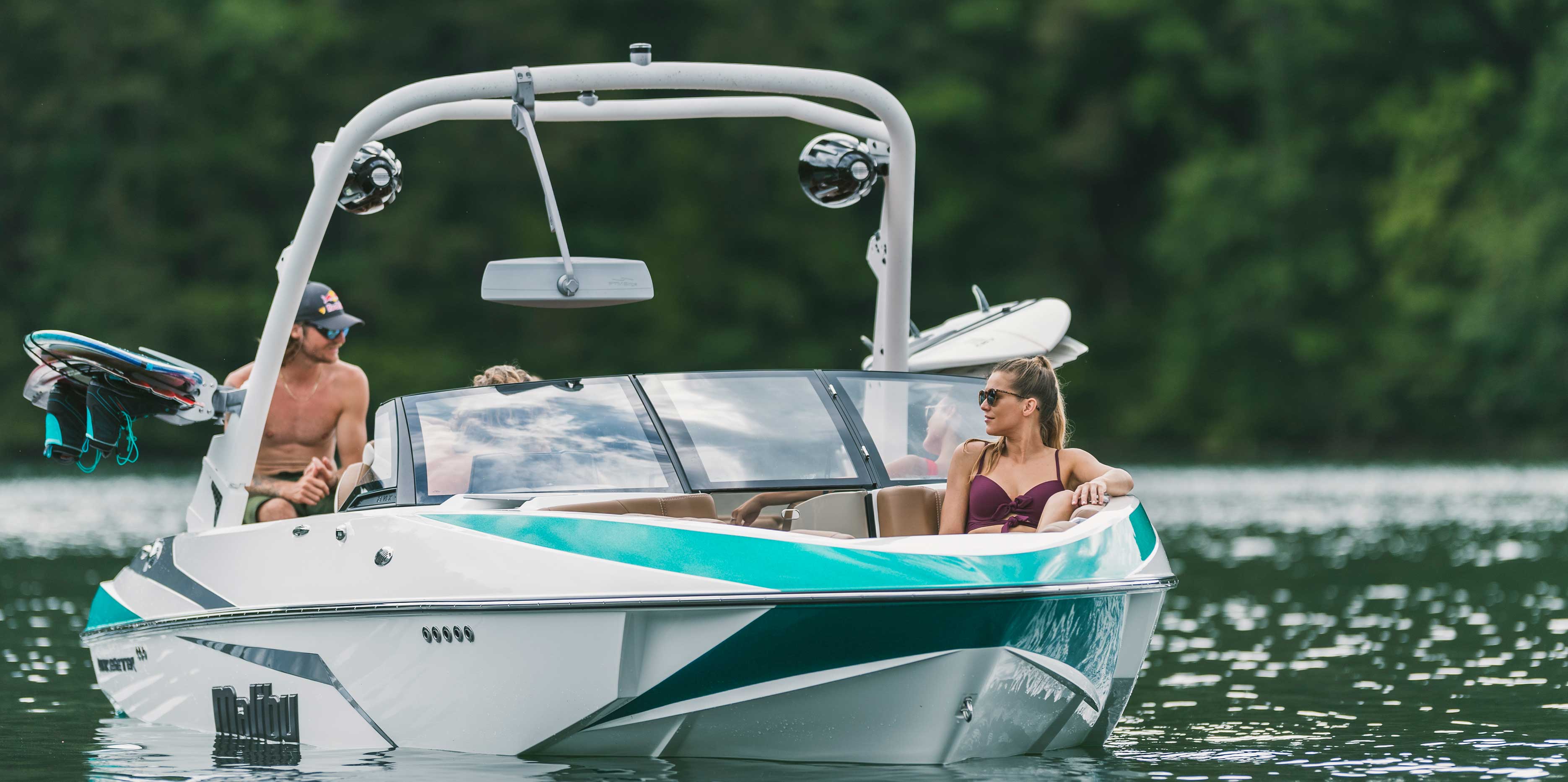 2021 Malibu Boats Wakesetter 21 VLX bow