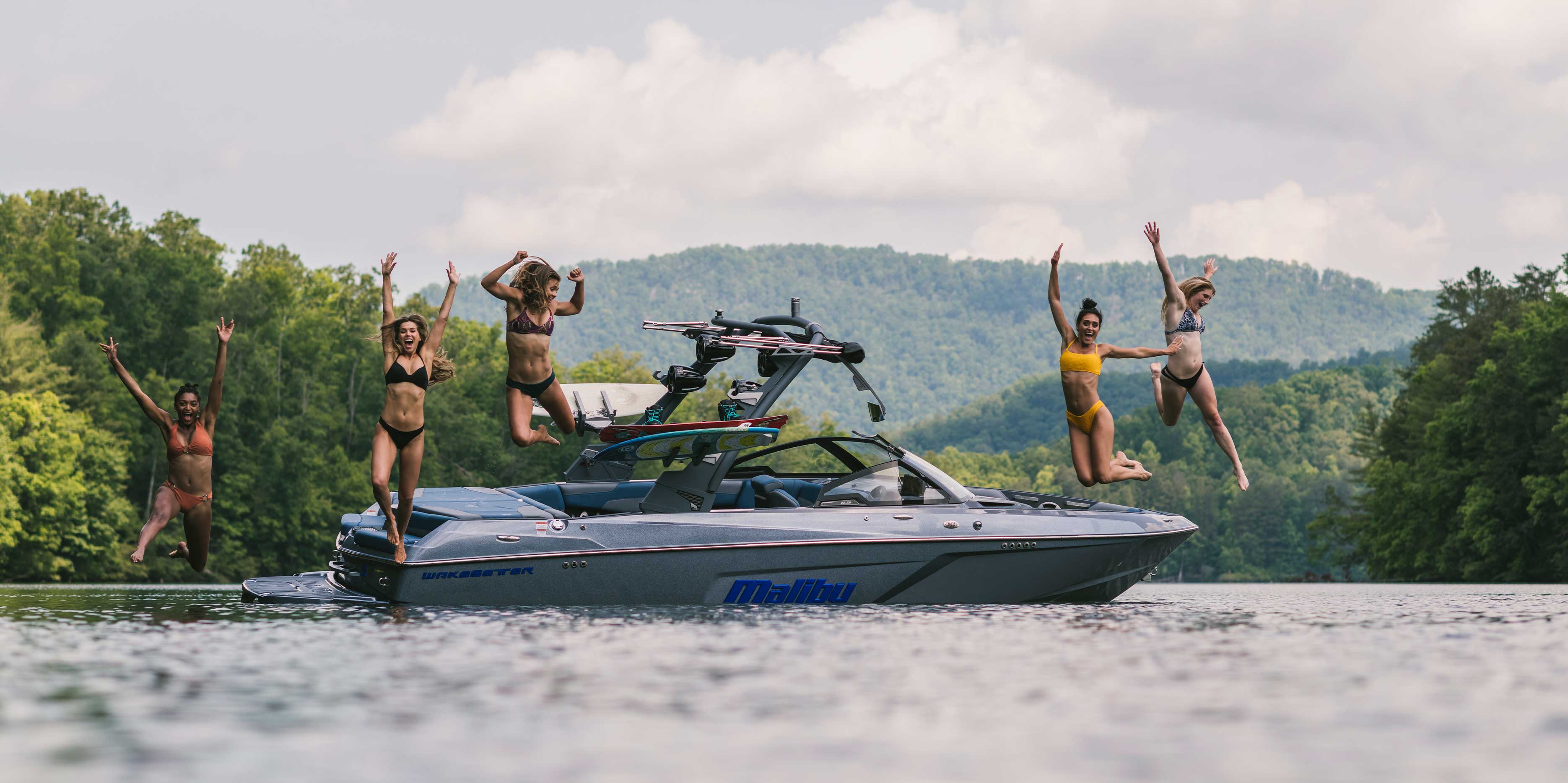 Malibu Boats 22 LSV