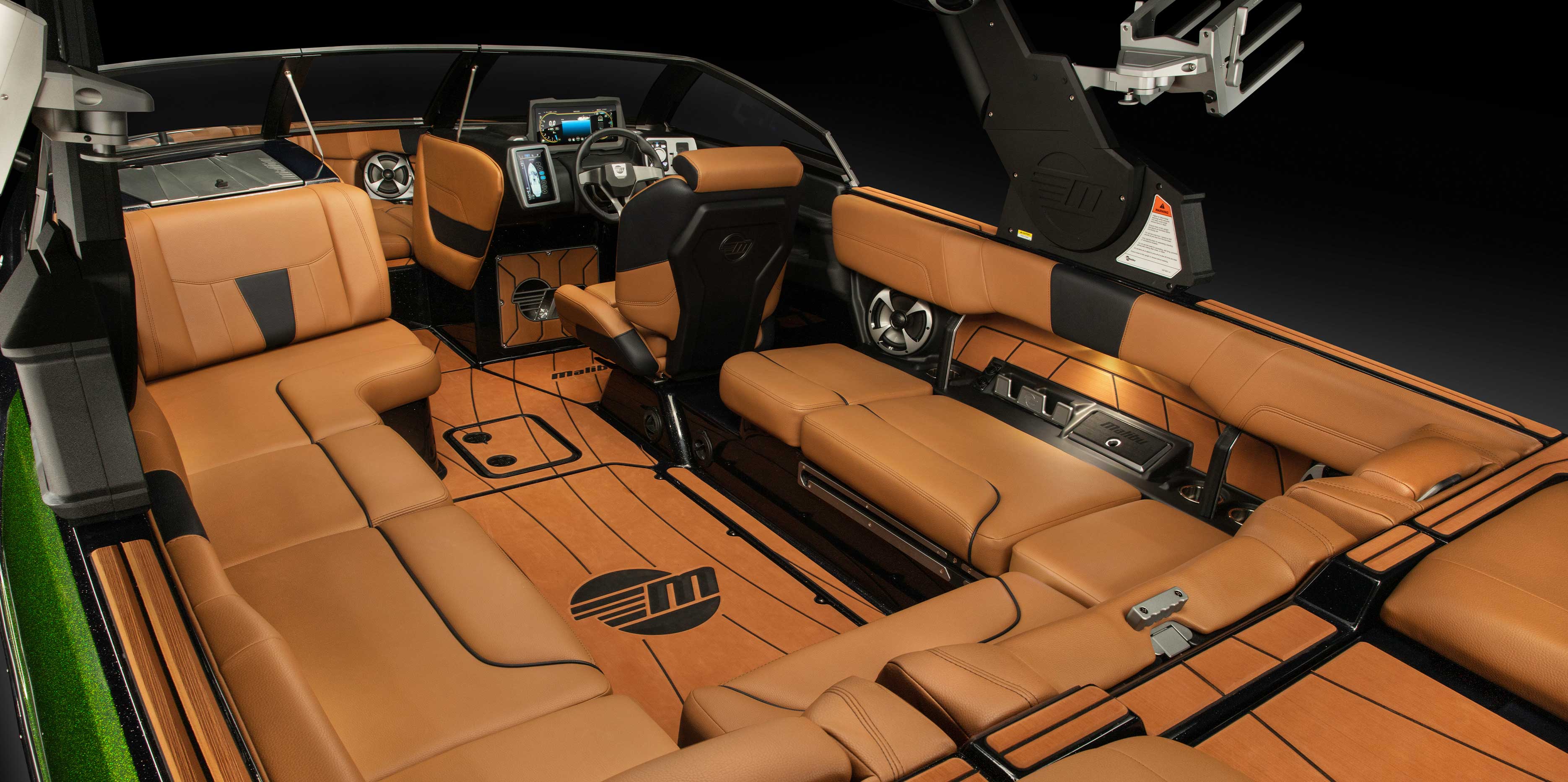 Roomy interior 23 LSV