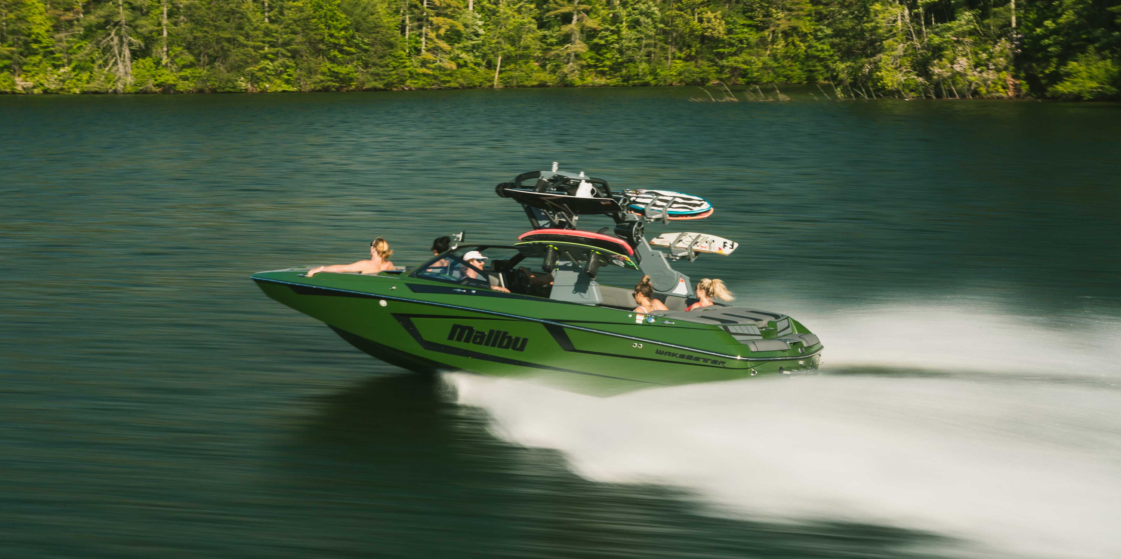 Malibu 23 MXZ Cruising