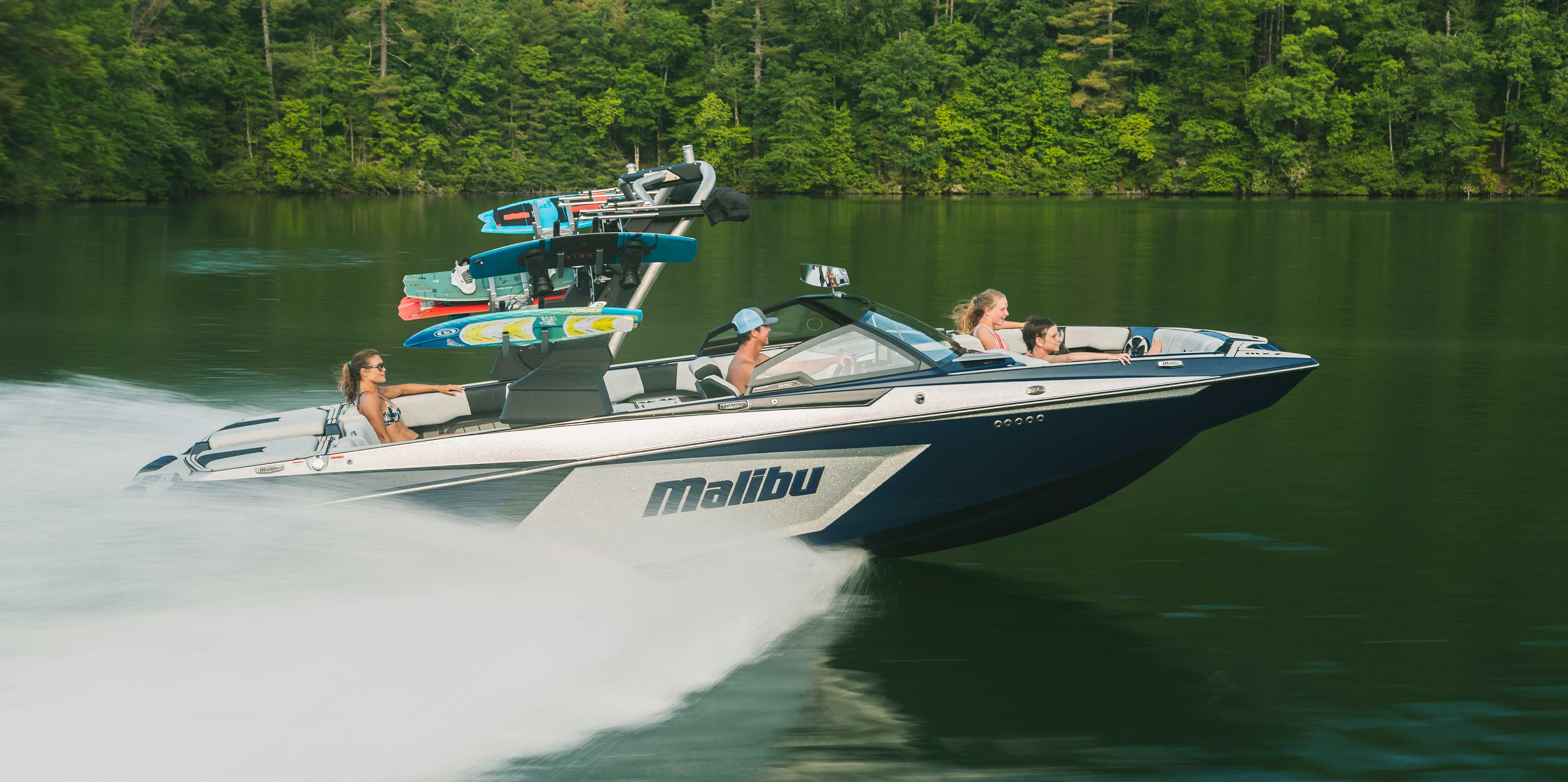 Malibu 24 MXZ cruising