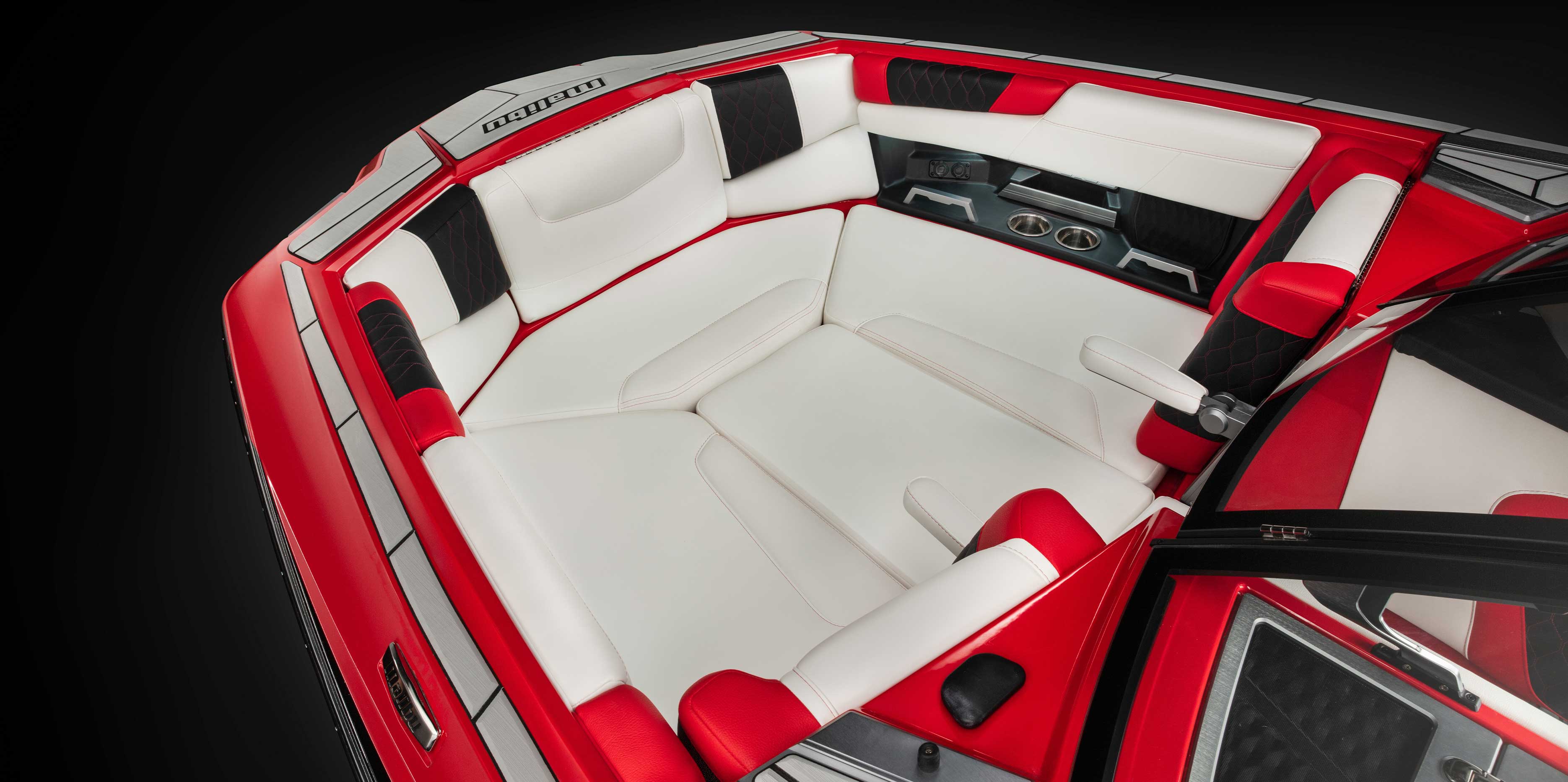 The 2021 Malibu Boats All-New M220 Bow