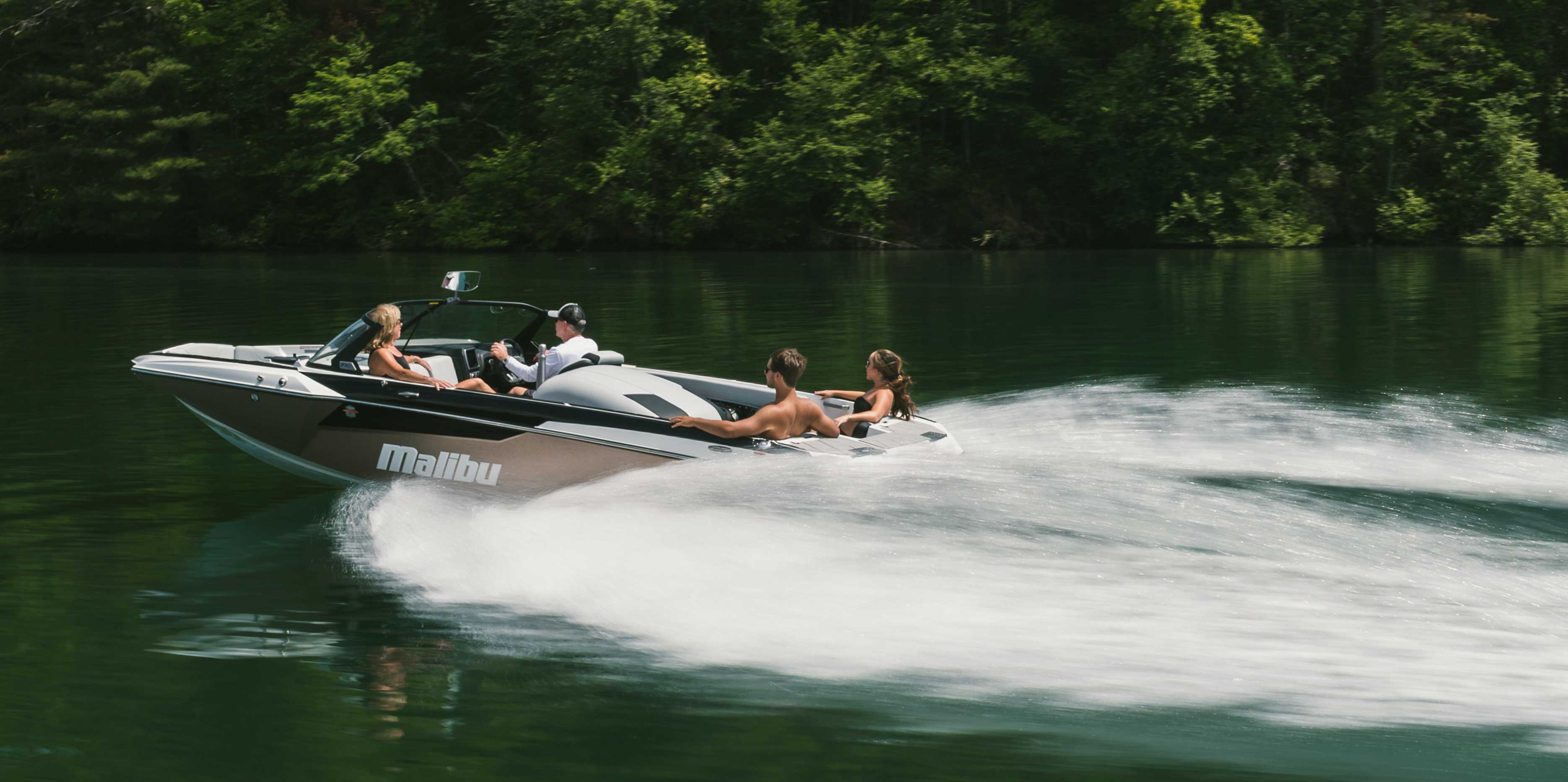 Malibu Boats TXi Response Open Bow Slalom Boat