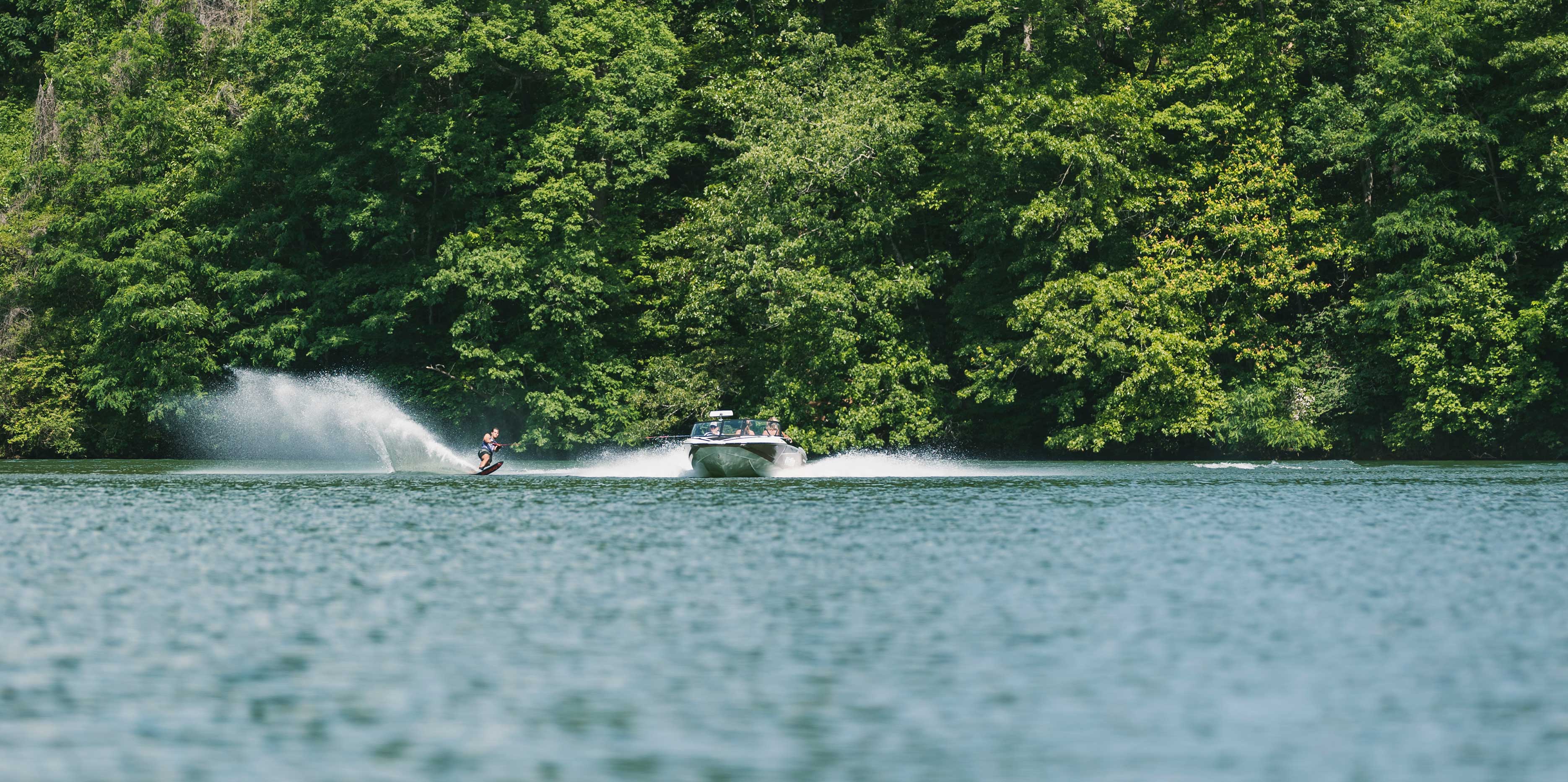 Malibu Boats TXi Response Open Bow Slalom Boat