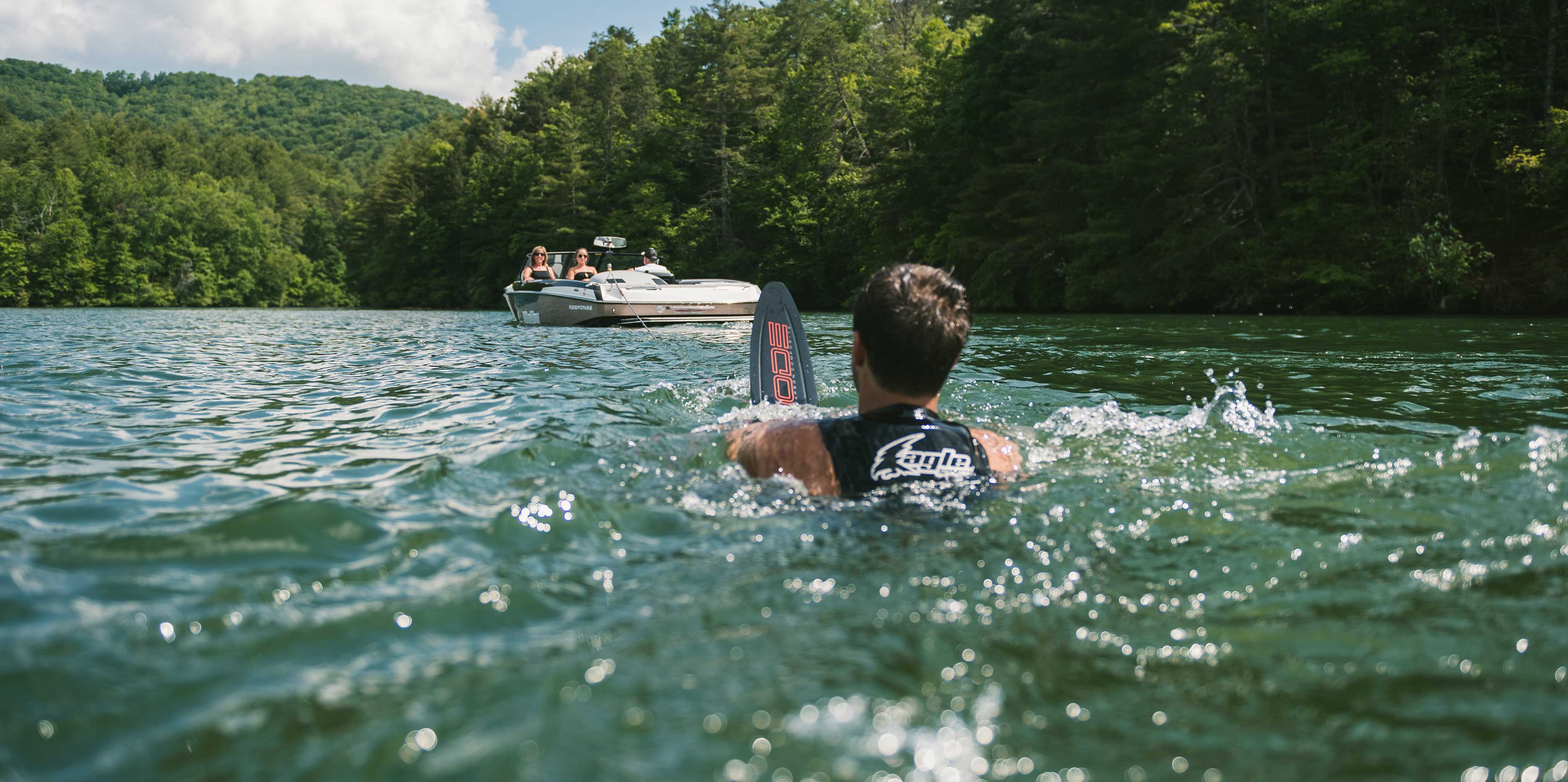 Malibu Boats TXi Response Open Bow Slalom Boat