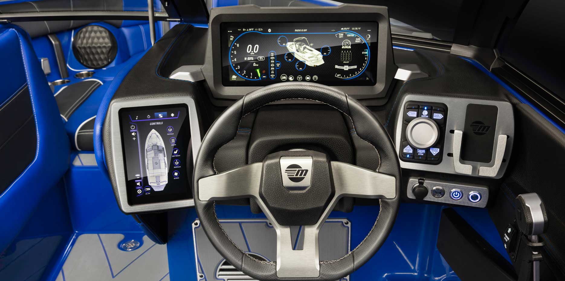 Malibu 23 LSV Command Center