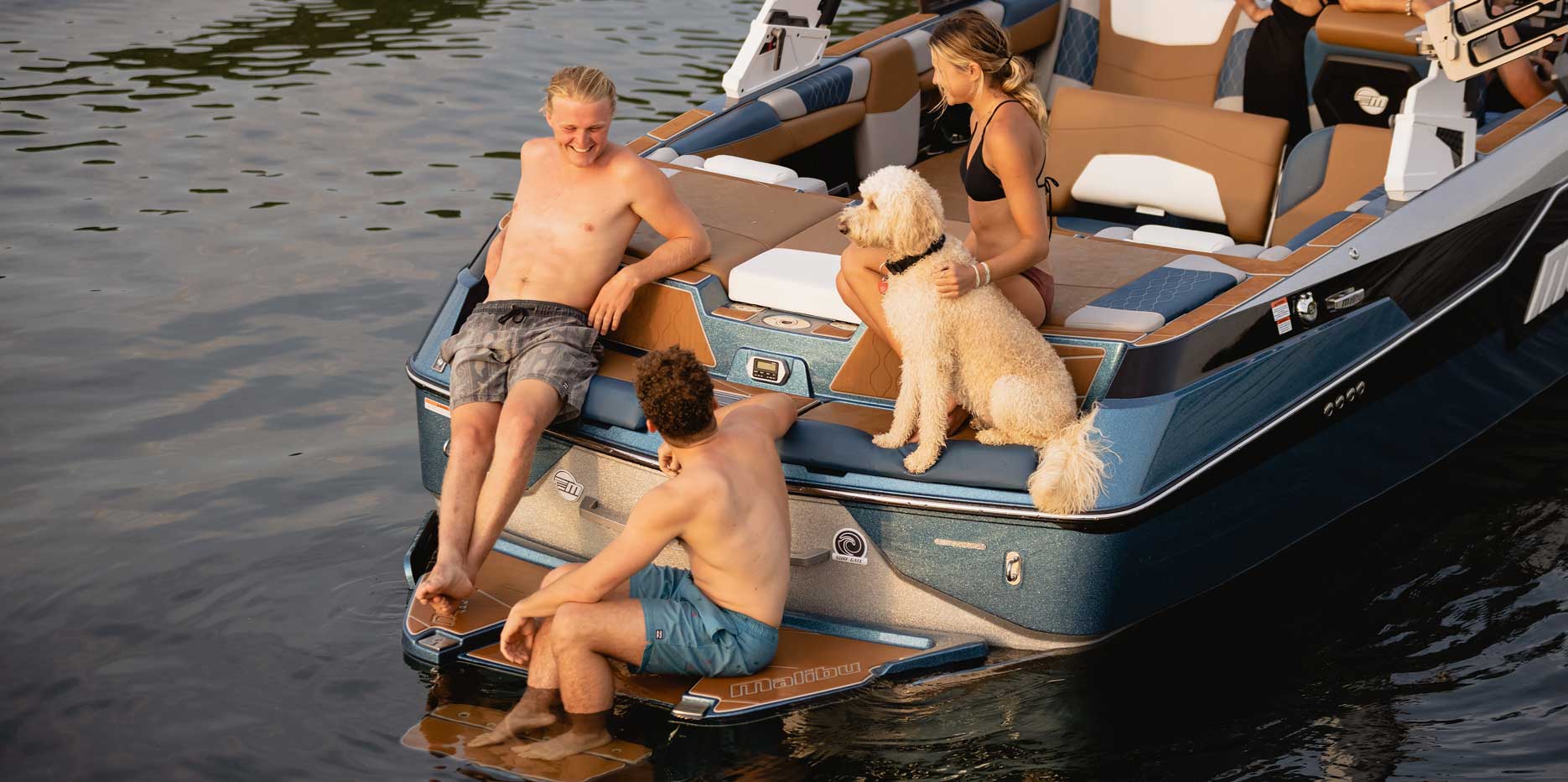 Malibu Boats M220