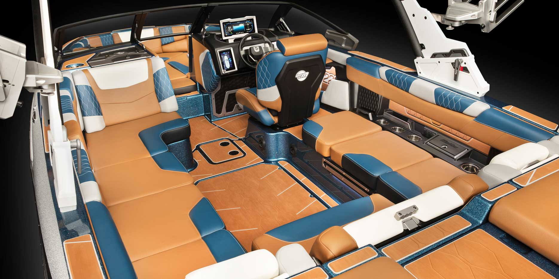 Malibu Boats M220