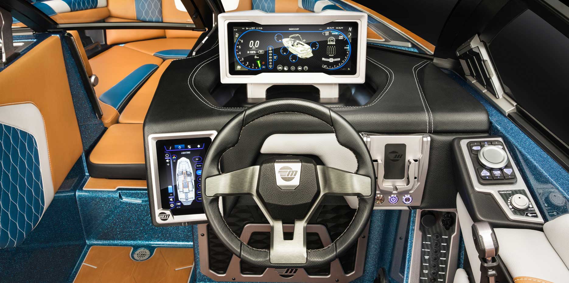 Malibu Boats M220 Dash