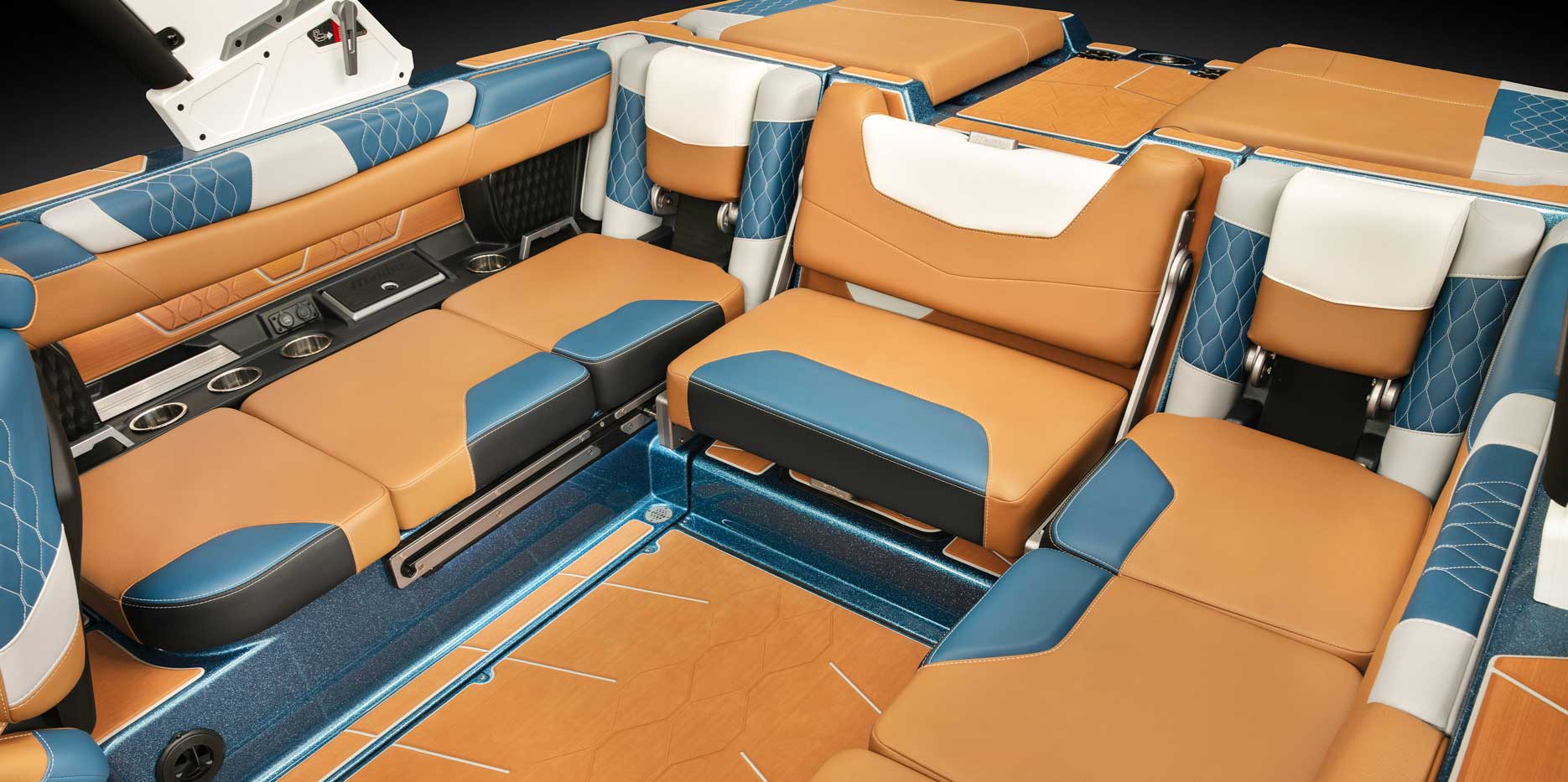 Malibu Boats M220