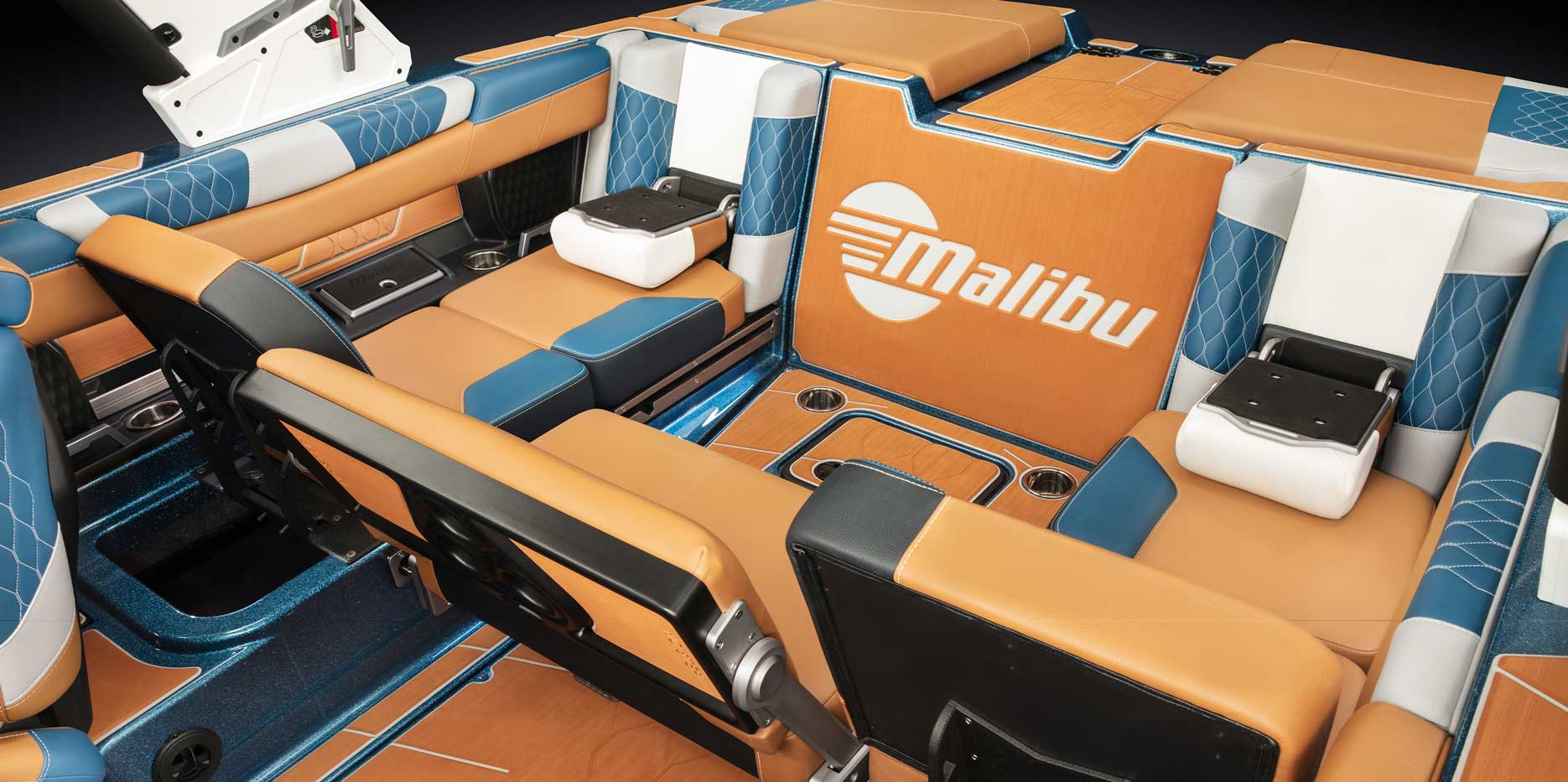 Malibu Boats M220