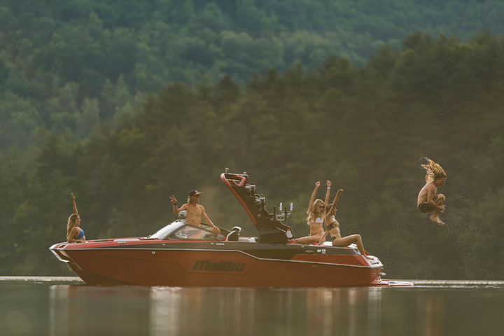 Malibu Boats M220 is 2021’s Top Product