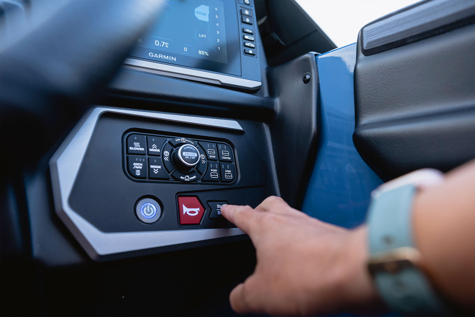 Close-Up Of Controls on Axis Sport Power Dash in Axis A22
