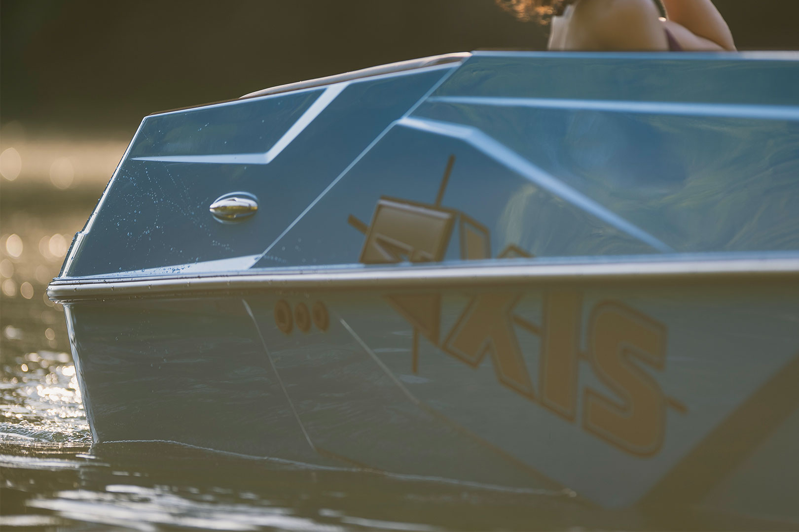 Side Profile of Exterior of Axis T23