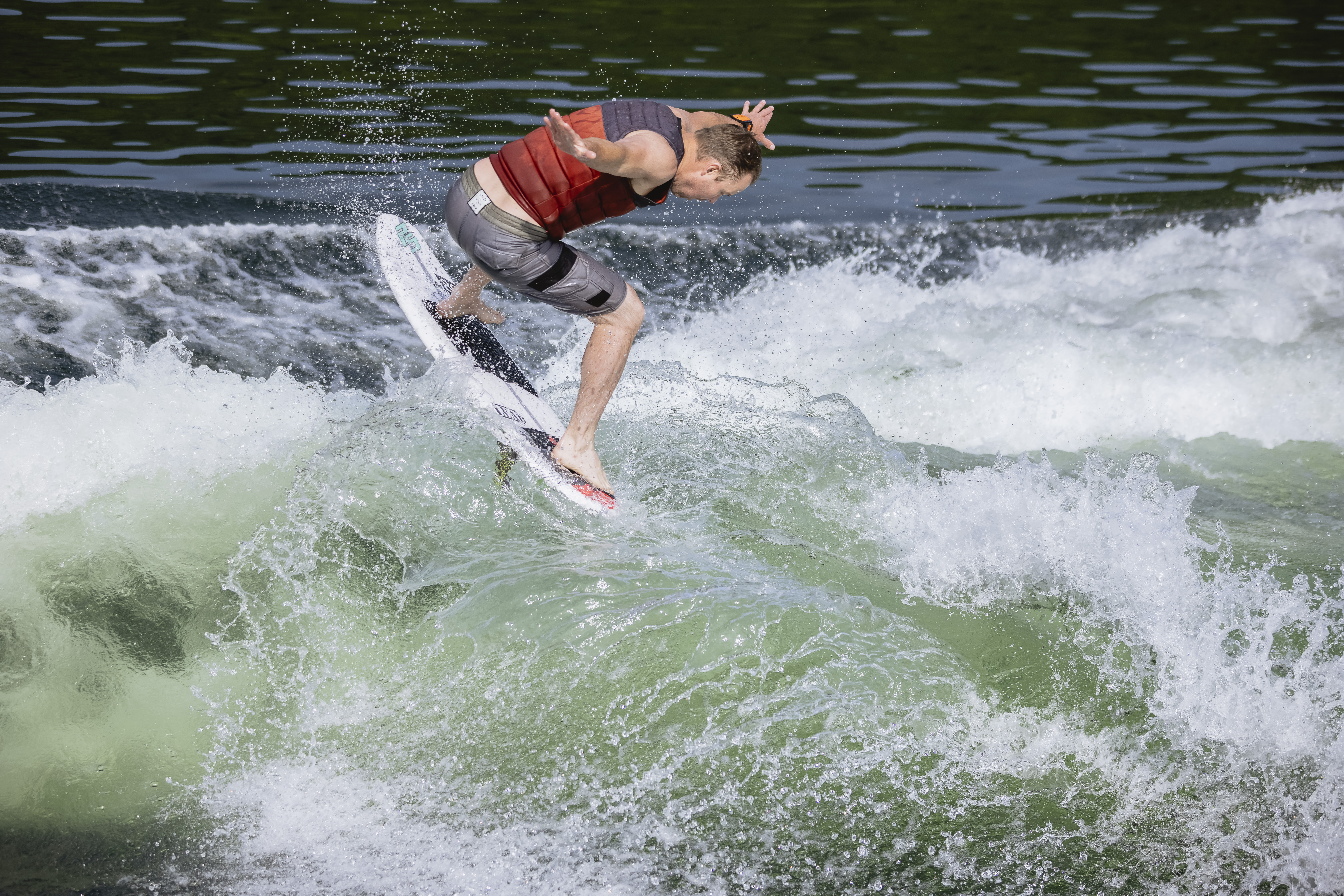 Axis Wake Wakesurfing
