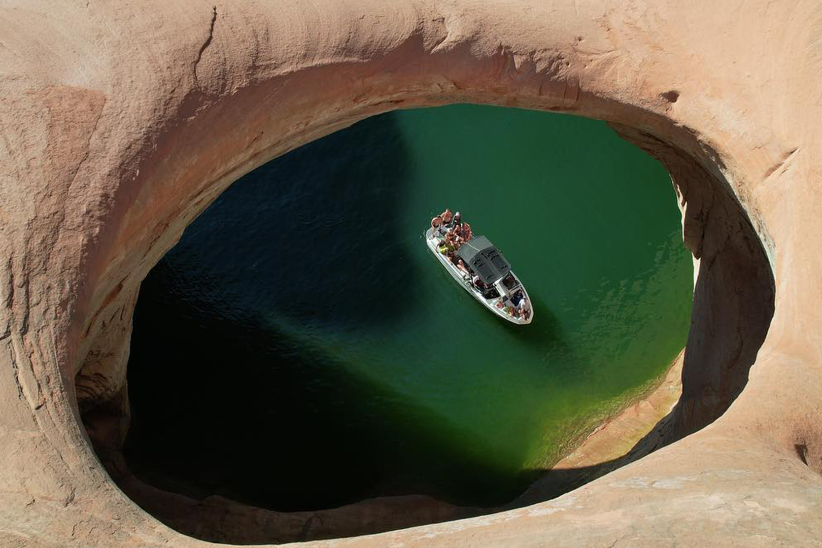 Lake Powell Donut Hole — Photo Credit: @palpaldal