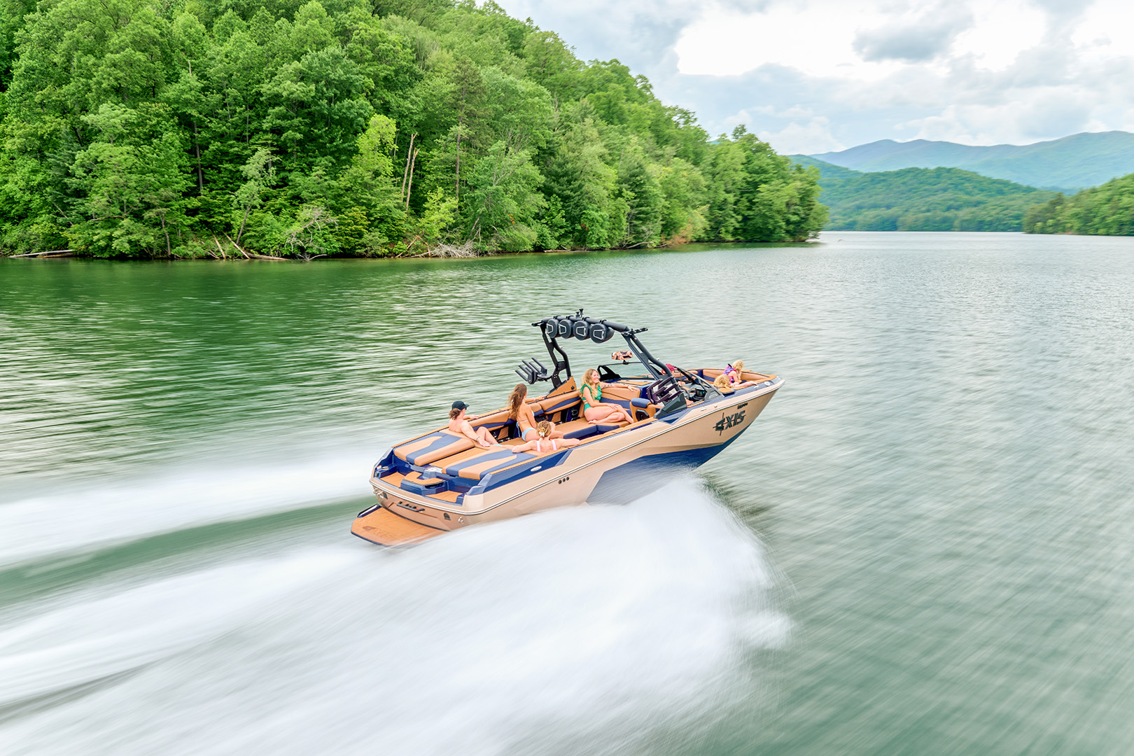 2026 Axis A245 Exterior Customization