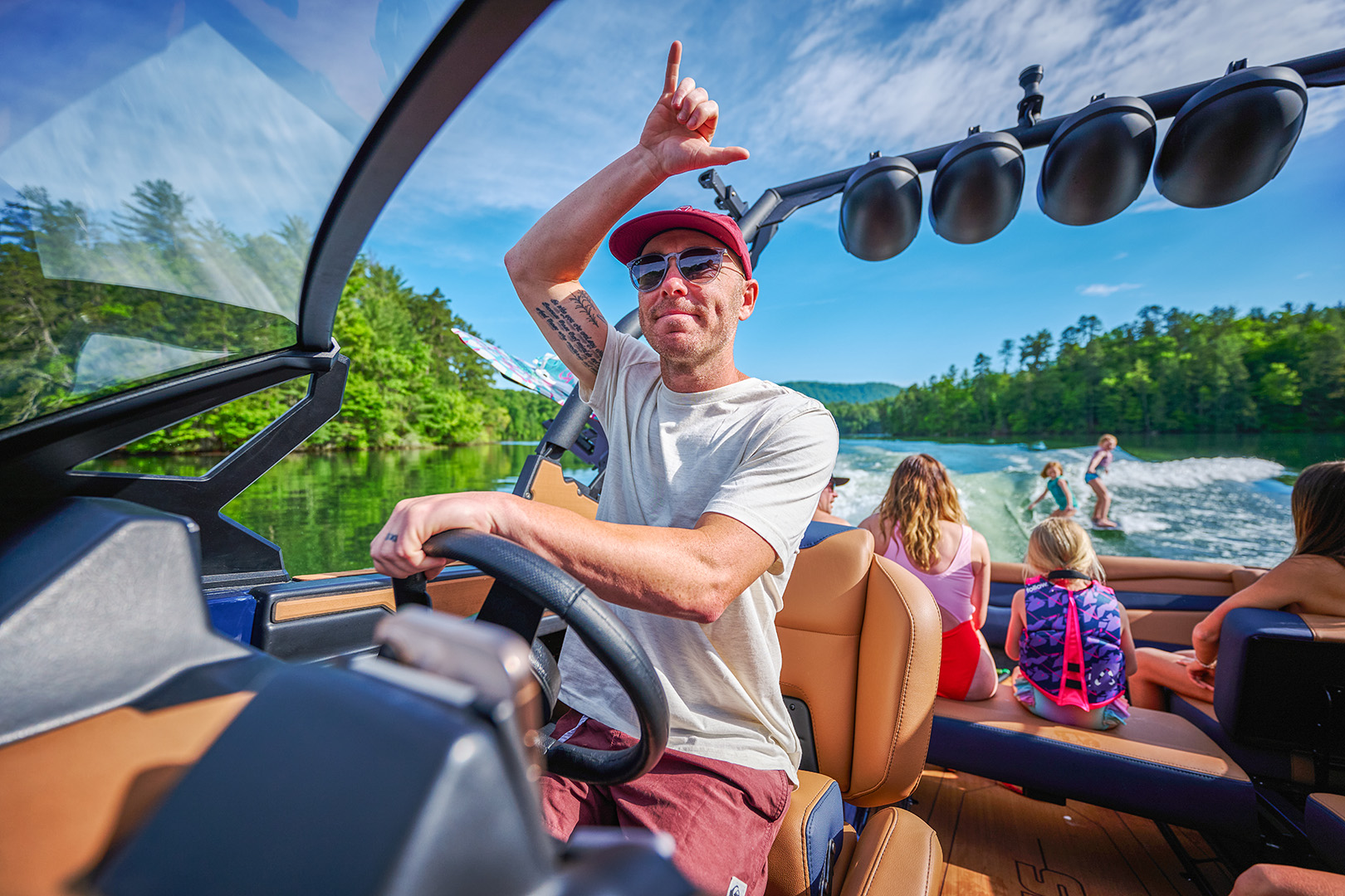 2026 Axis A245 Captain's Chair