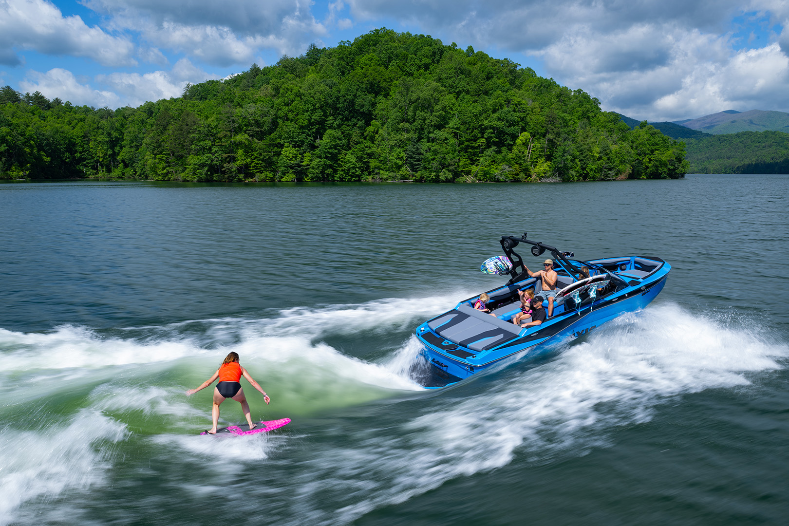 2026 Axis T220 Wakesports Fun