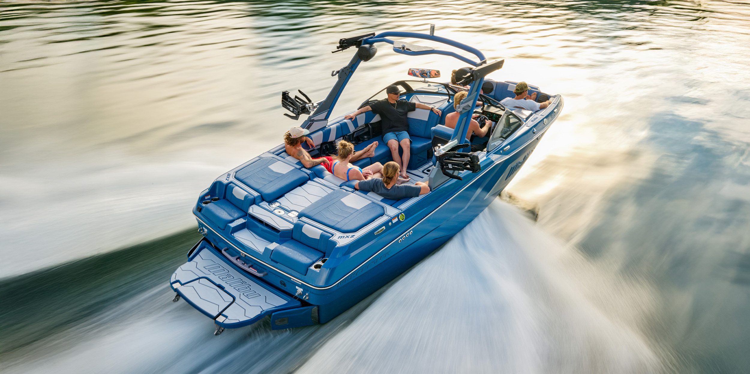 Malibu Wakesetter 22 MXZ Lounge