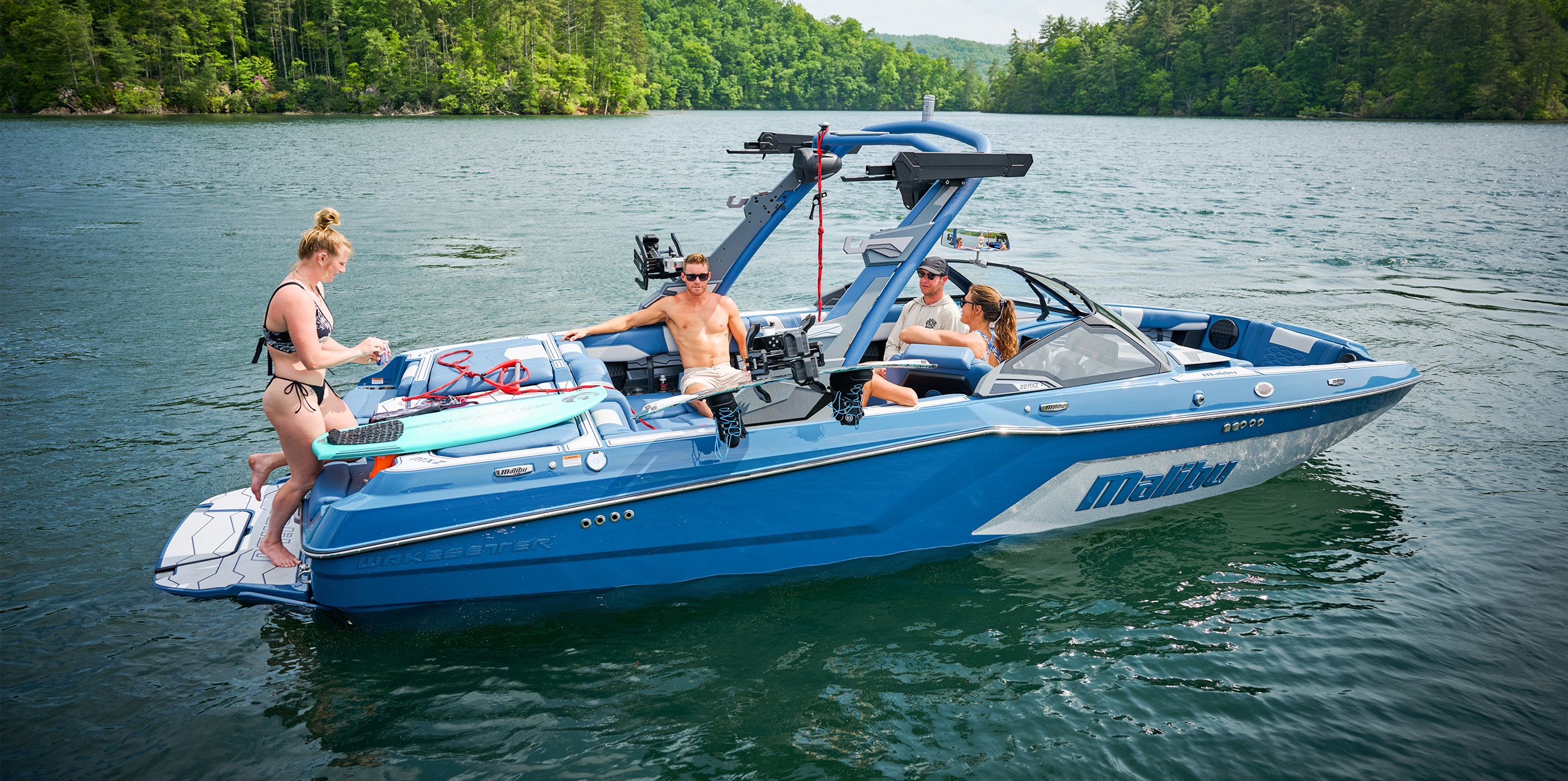 Malibu Wakesetter 22 MXZ Bow