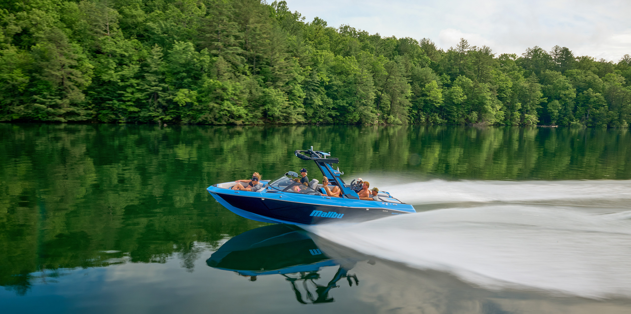 2026 Malibu Wakesetter Hull Options