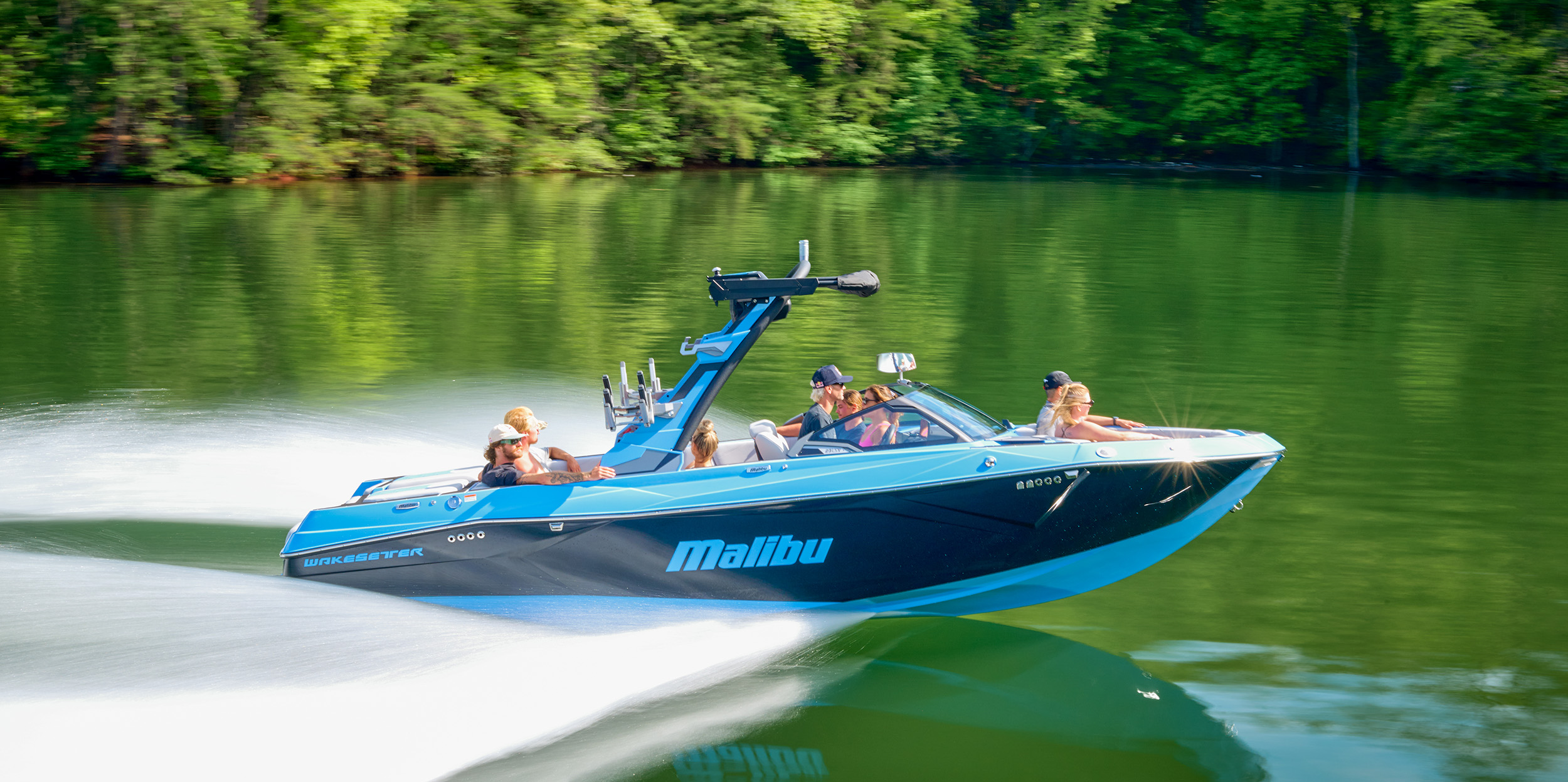 2026 Malibu Wakesetter Body Lines & Exterior