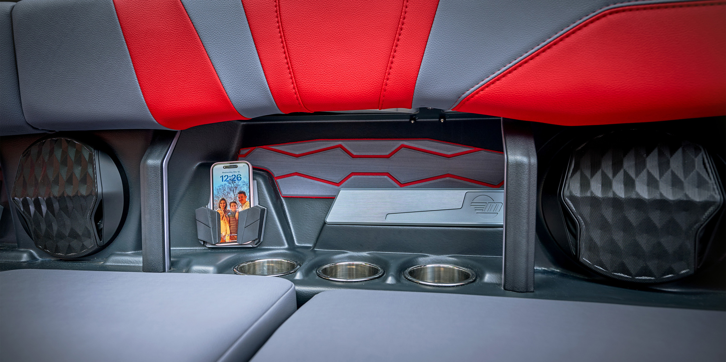 Malibu Wakesetter 23 MXZ Interior Storage