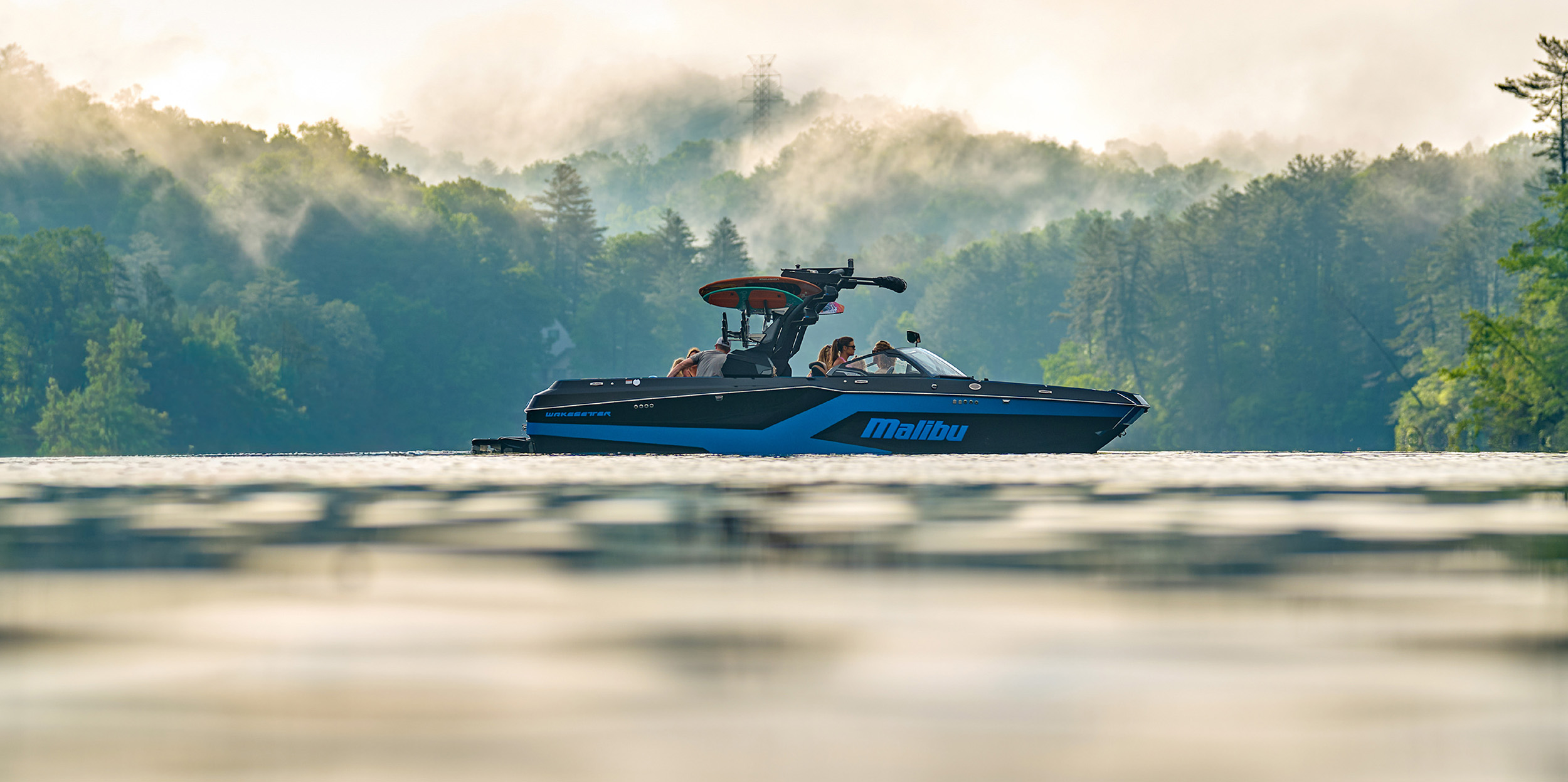Malibu Wakesetter 24 MXZ Bold Styling & Spacious Bow