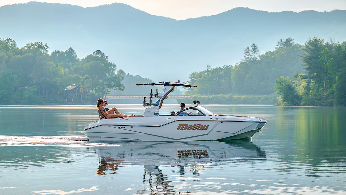 2026 Malibu M242 Exterior Look