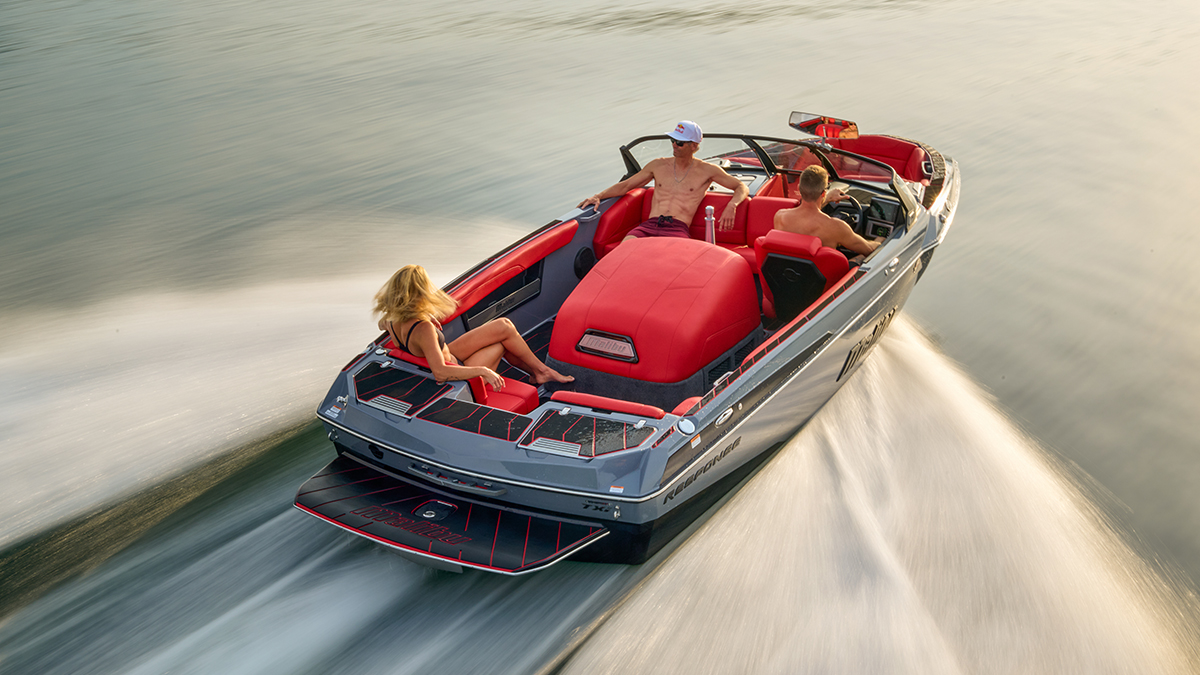 Malibu Boats TXi Response Open Bow Slalom Boat