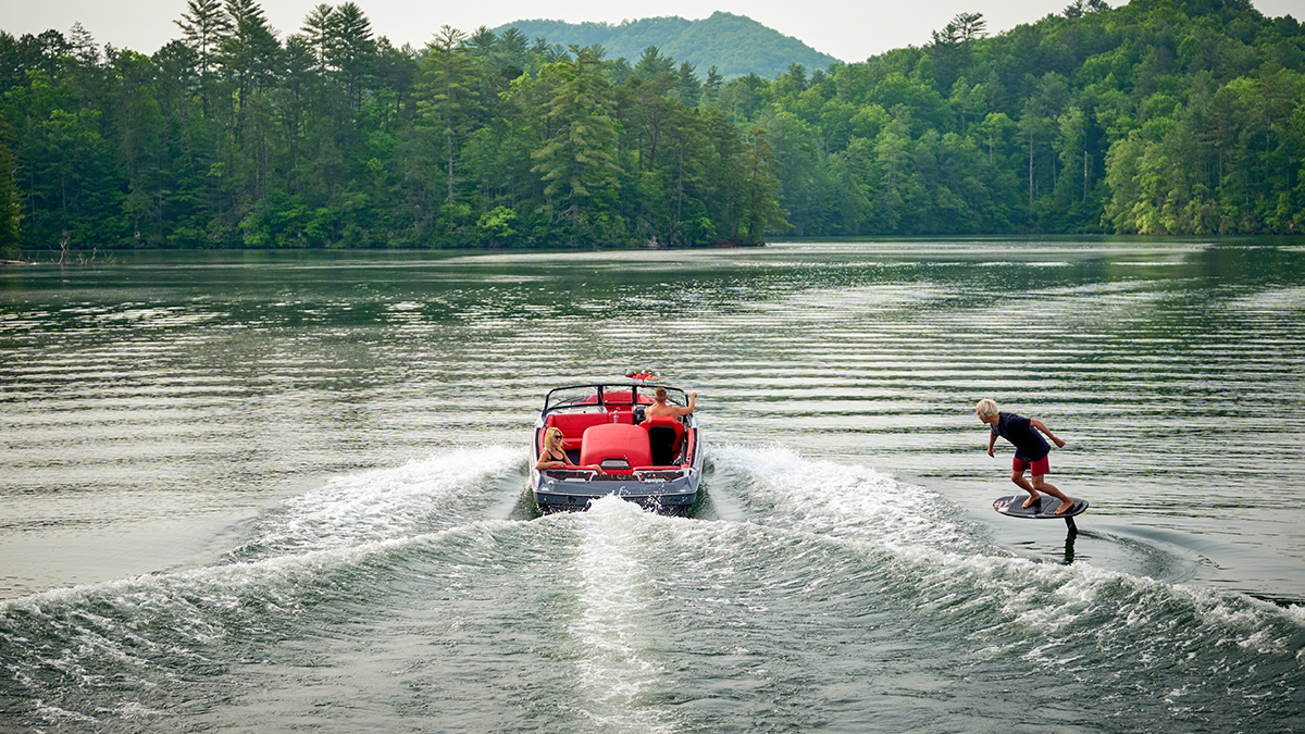 Malibu Boats TXi Response Open Bow Slalom Boat