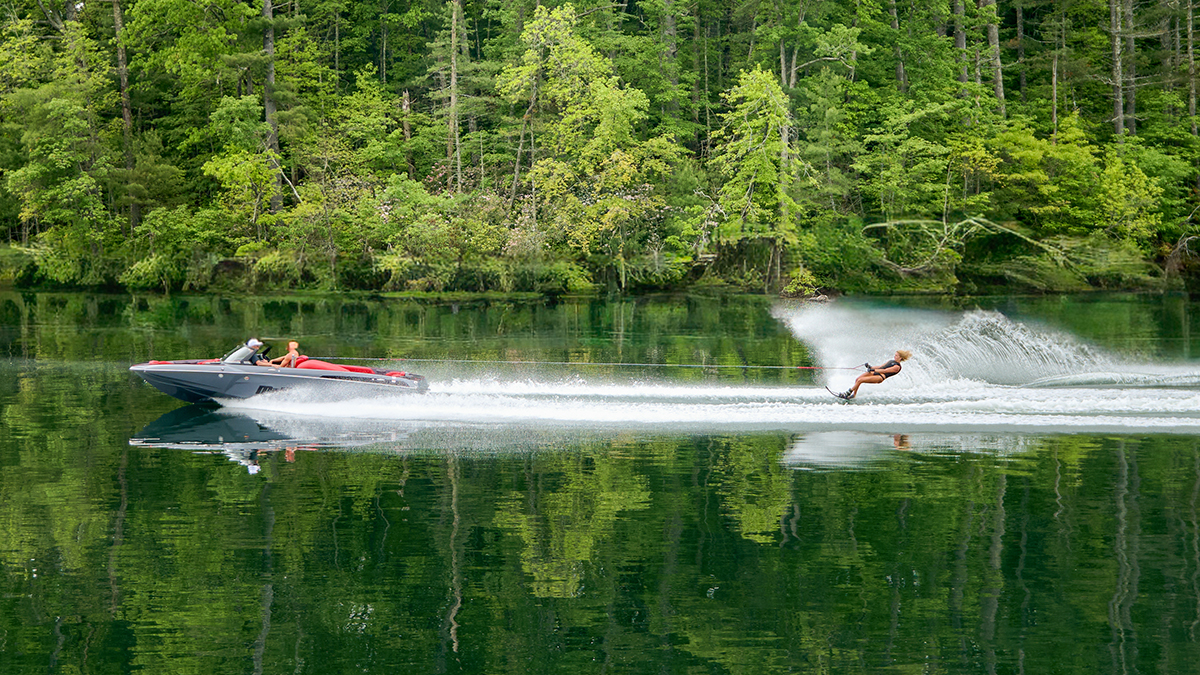 Malibu Boats TXi Response Open Bow Slalom Boat